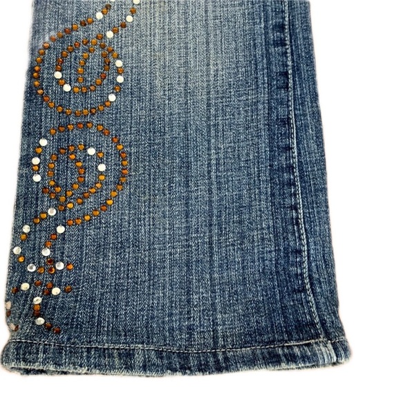7 For All Mankind Distressed
Embellished Bootcut size 27 - Picture 9 of 14